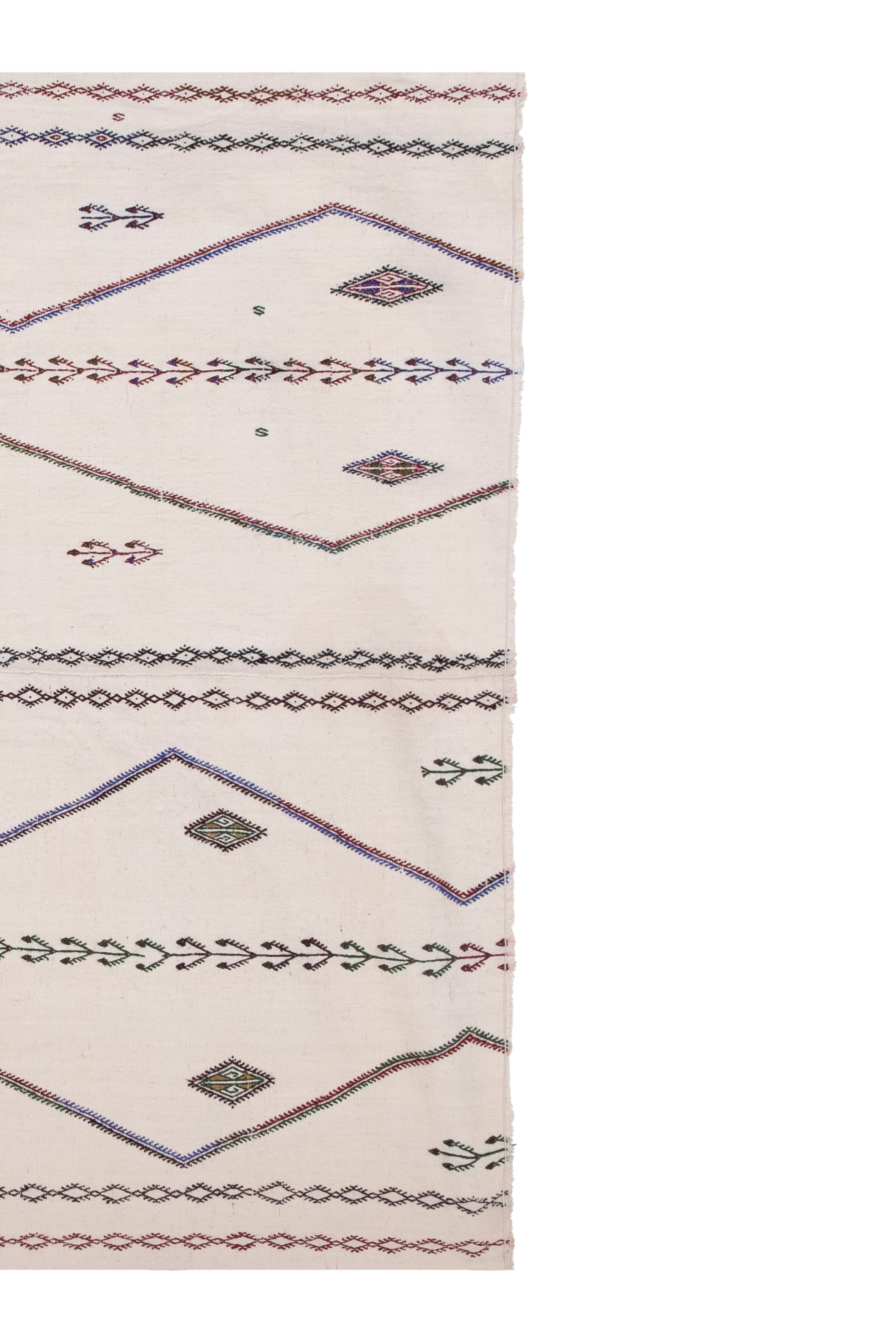 Carpet 179x210 cm