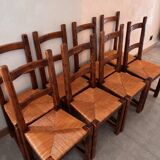 Extendable table with 8 chairs