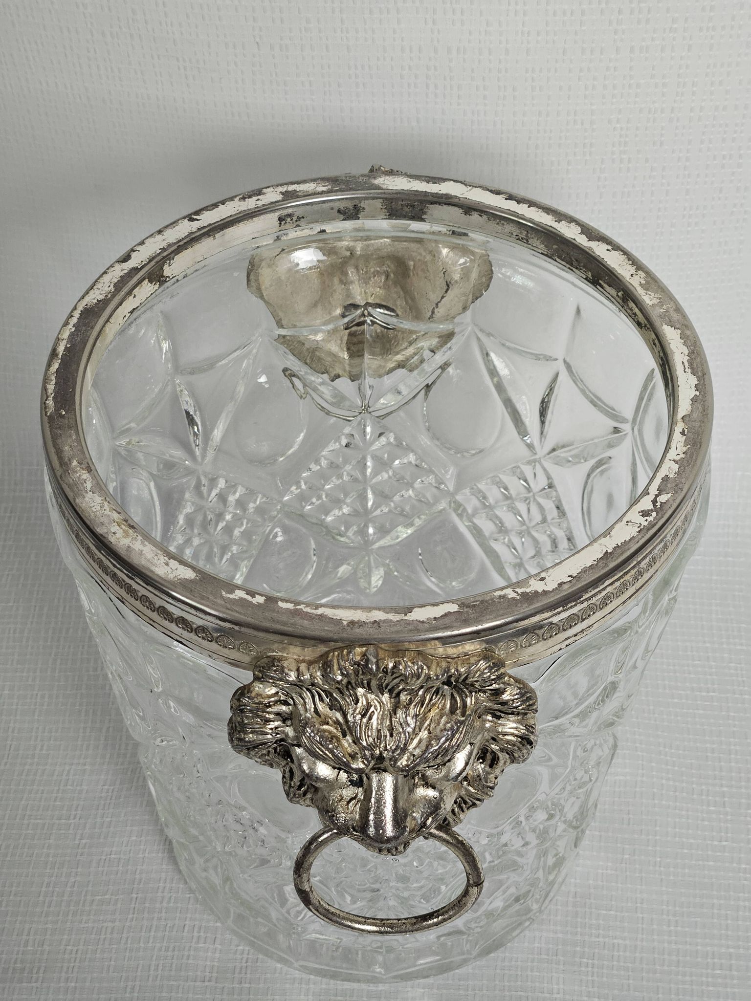 Lion head champagne bucket and its stand 20th century