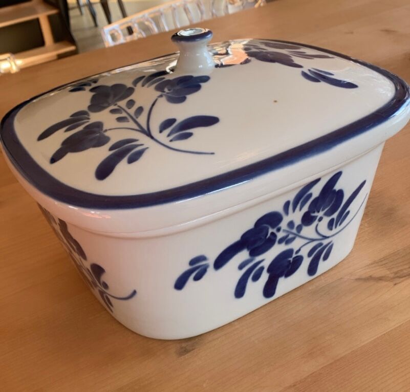 Porcelain dish Viana do Castelo
