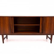 Buffet commode des années 1960, Danemark. Après rénovation.