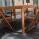 Ensemble table de salle à manger et 4 chaises années 80