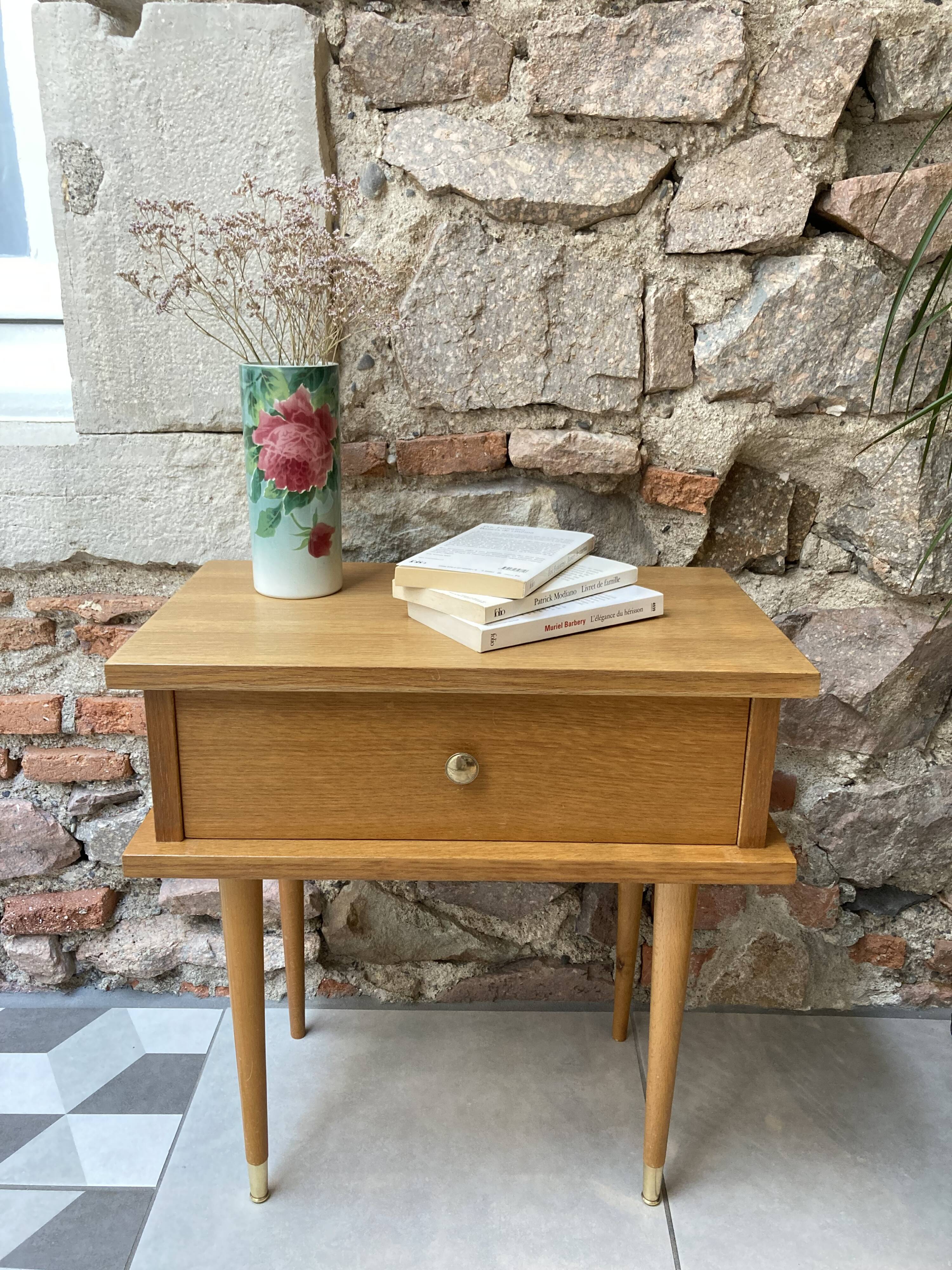 Bedside feet spindles 60s