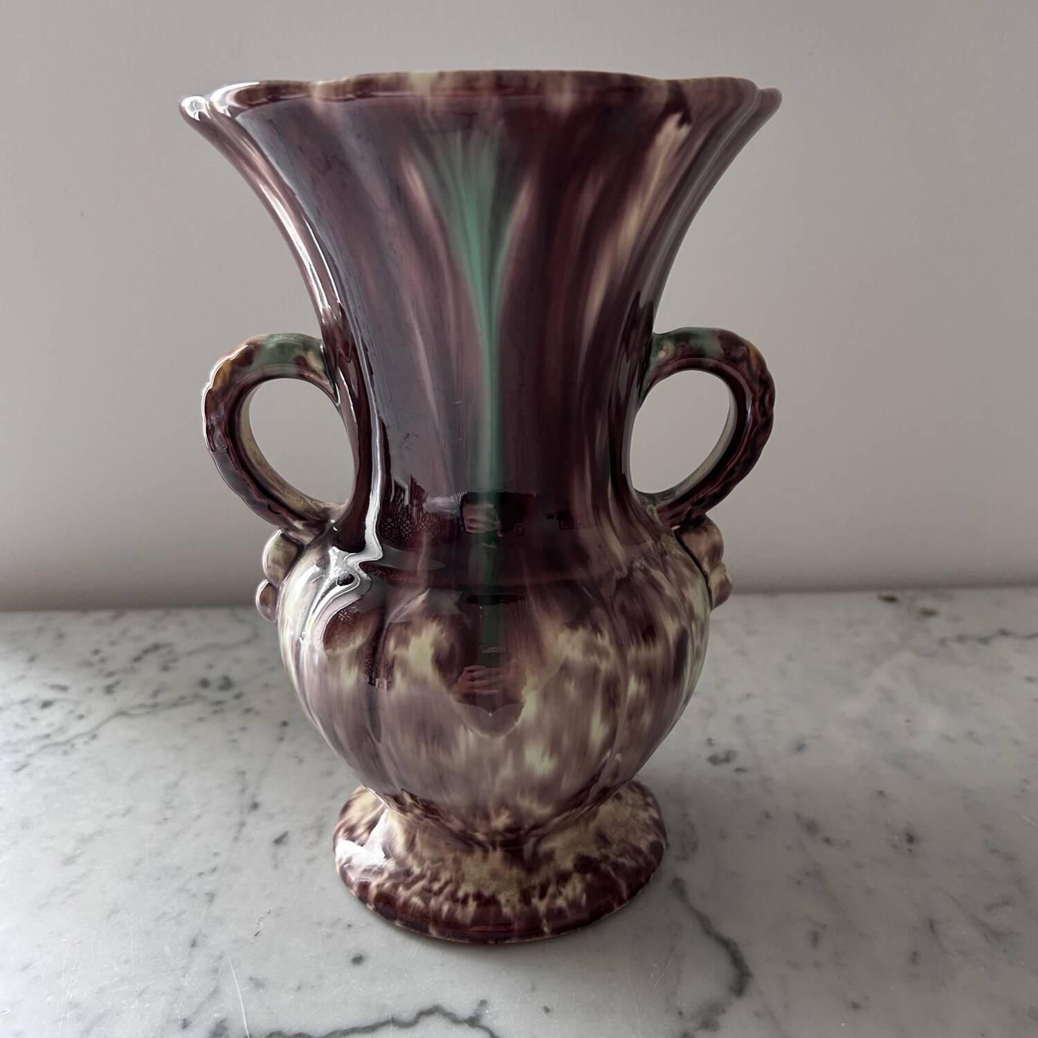 Retro handle vase