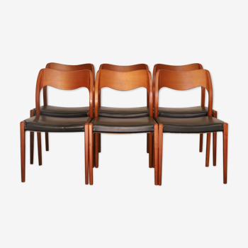 Suite of 6 Niels O. Moller chairs model 71