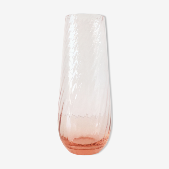 Pink twisted glass vase