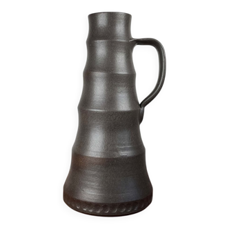 Footed vase in studio pottery from German mid-century by Petra Töpferei, 1960s.