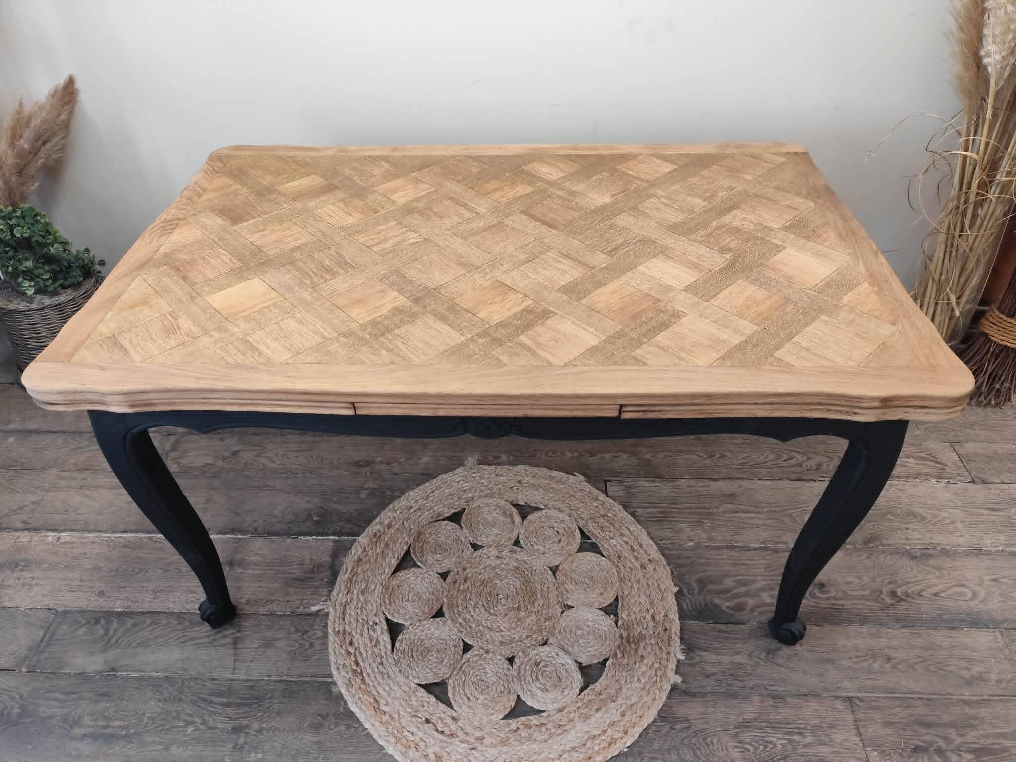 Table style regence en chene massif