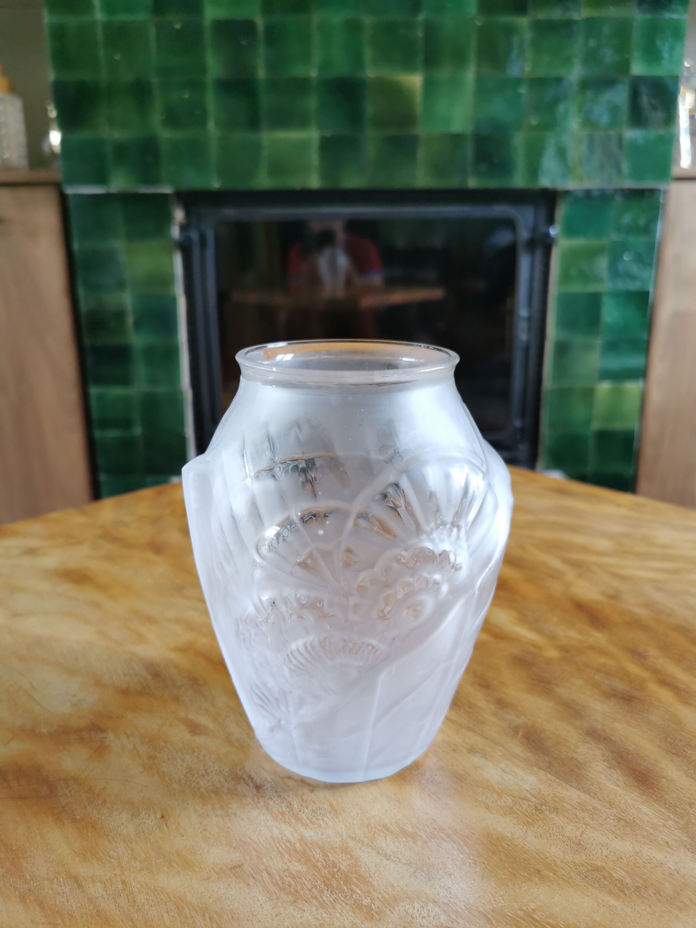 Art Deco vase in white frosted and translucent glass.