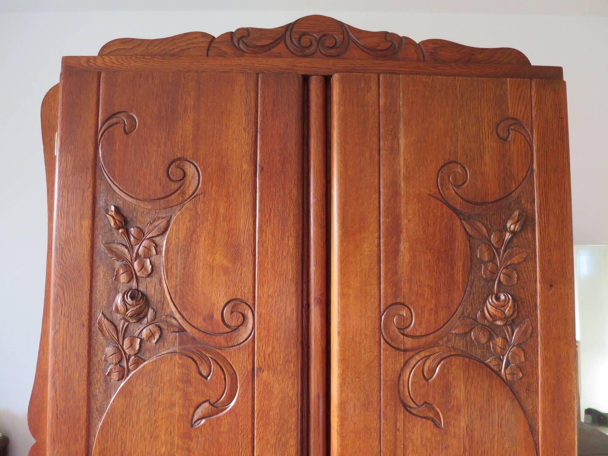 English asymmetrical chest of drawers - Art Deco - Mirror - 2 doors - 5 drawers - Mesh blond oak