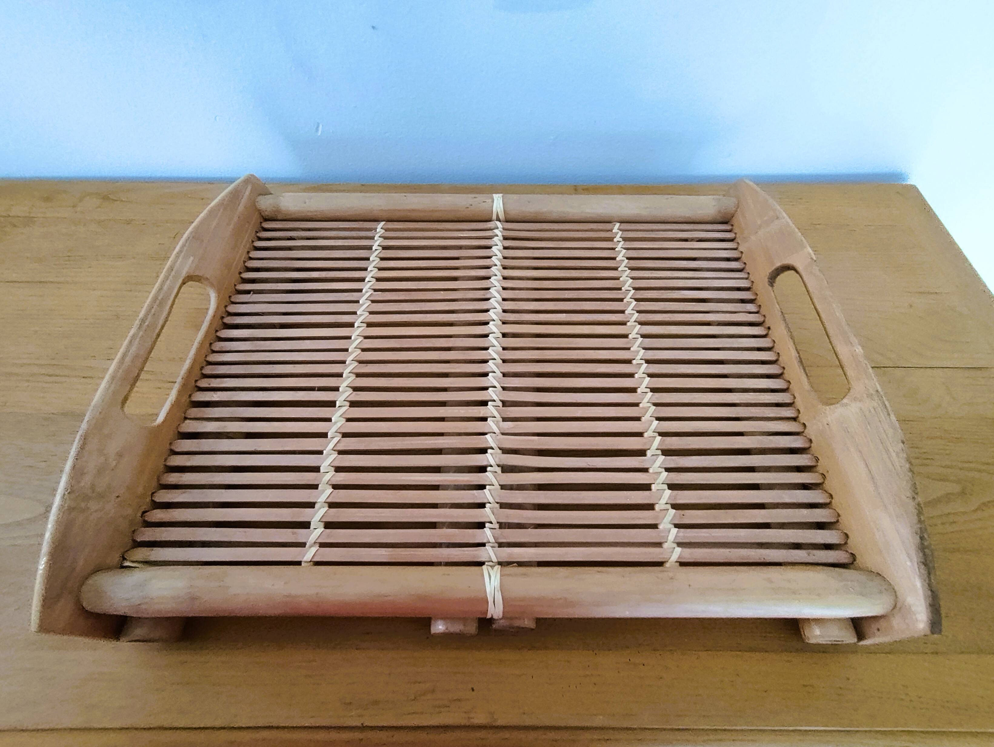 Folding bed tray
