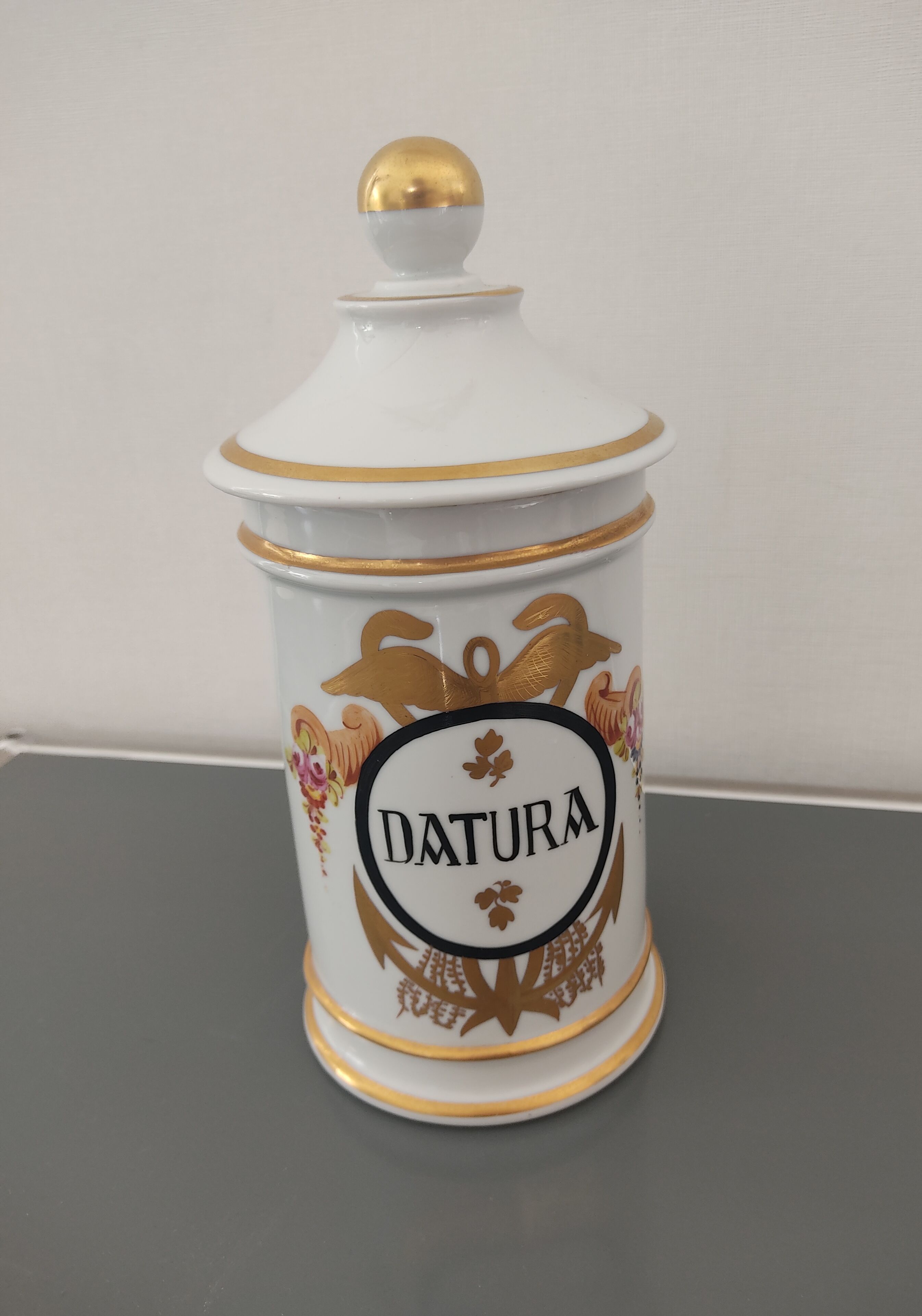 Old pot pharmacy XIXth