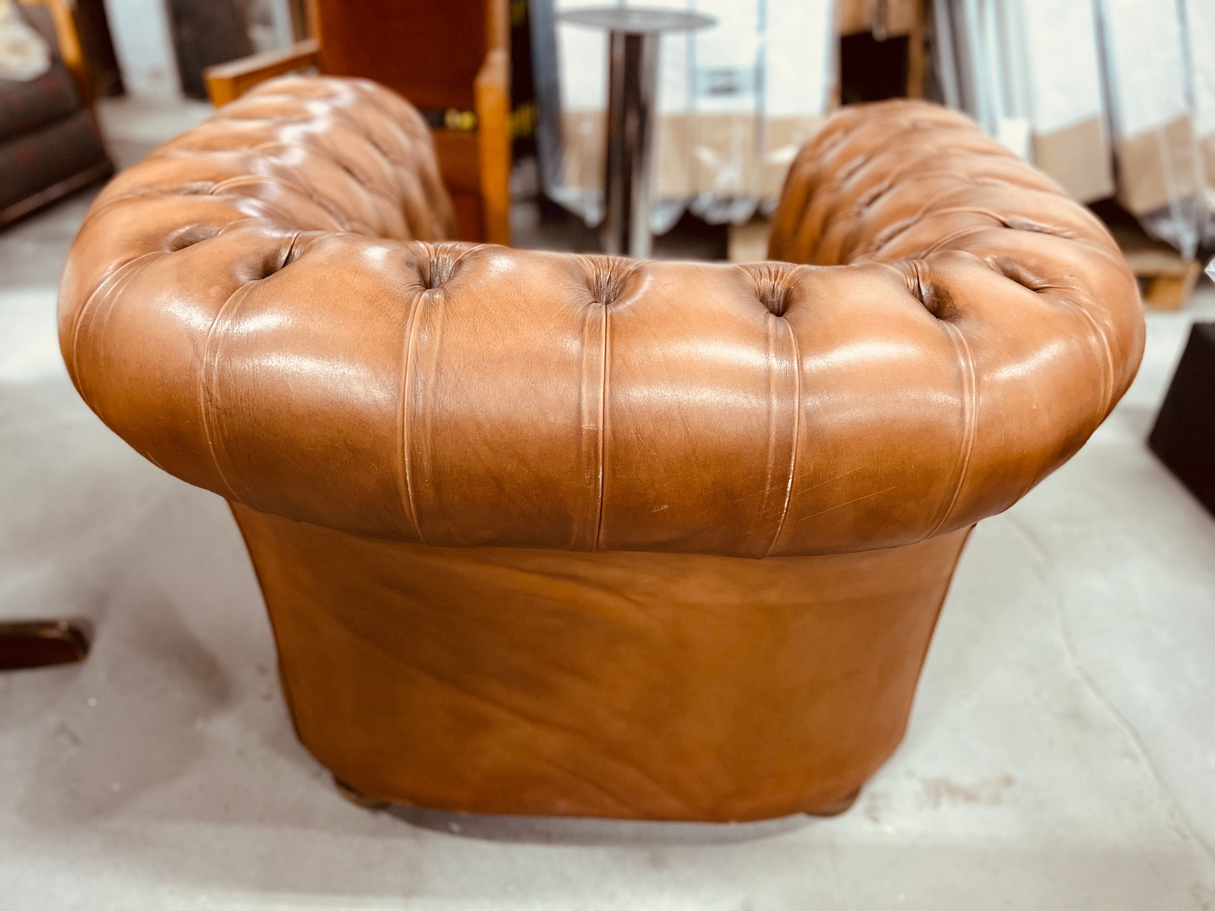 Chesterfield armchair in leather one place xl