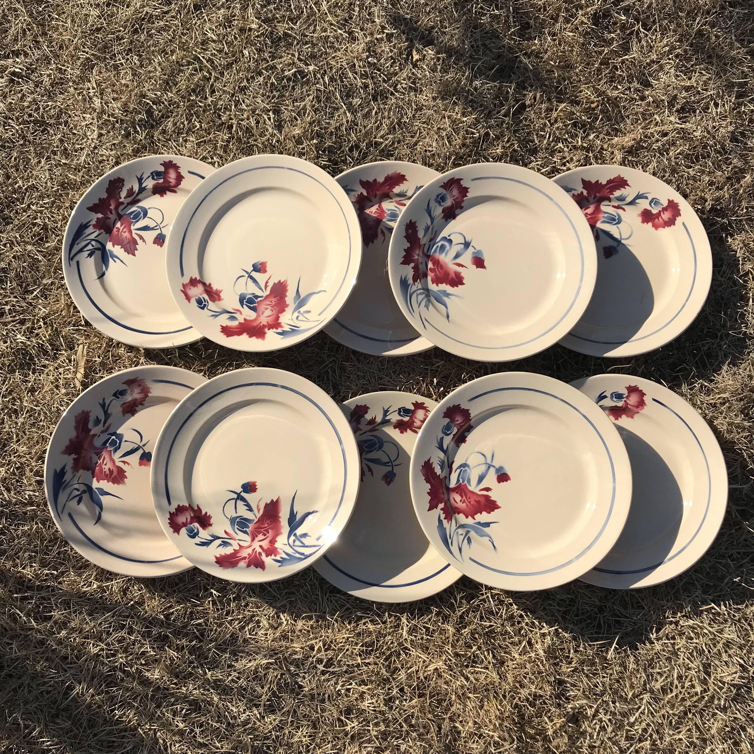 Set of 10 vintage flat plates in Lunéville earthenware