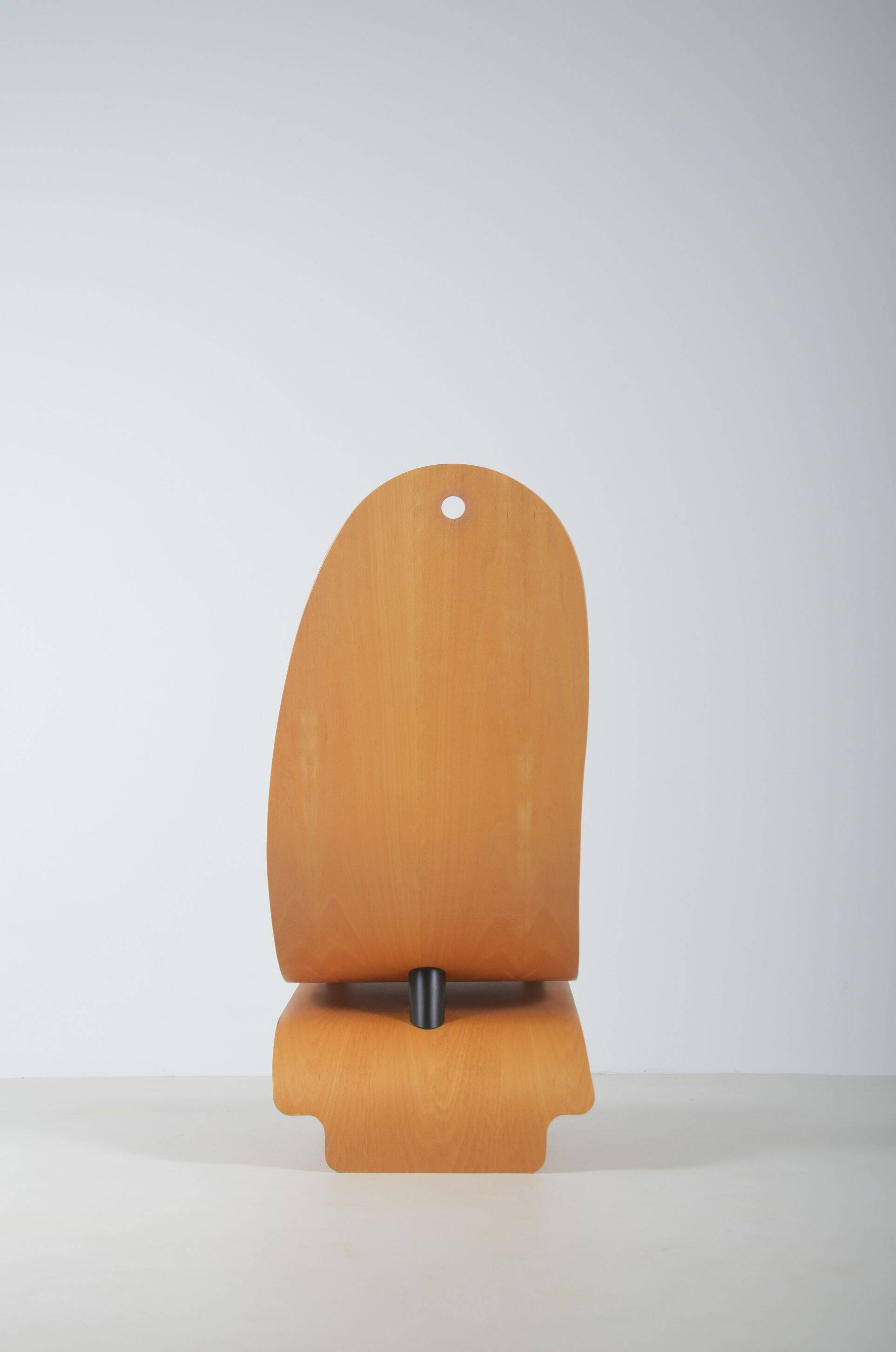 Chaise longue en bois au design danois unique