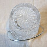 Glass ice bucket in very good condition.