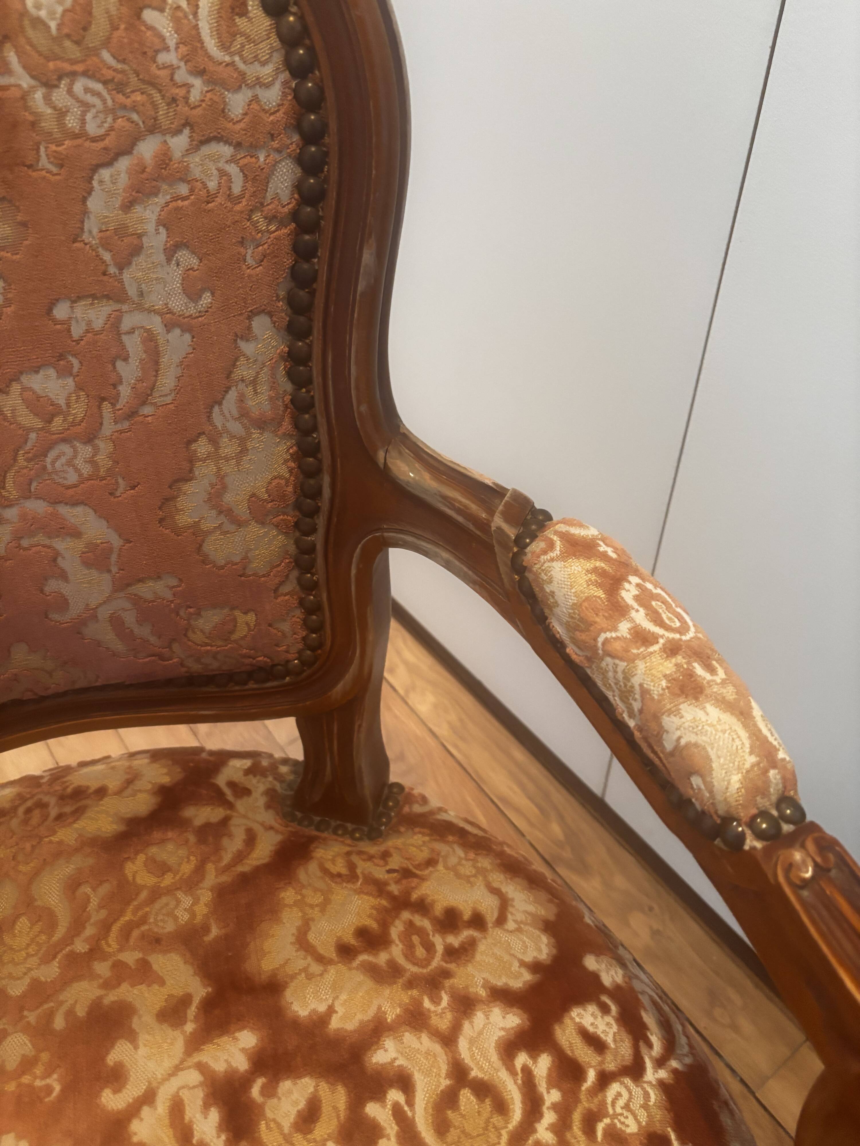 Fauteuil cabriolet style Louis XV