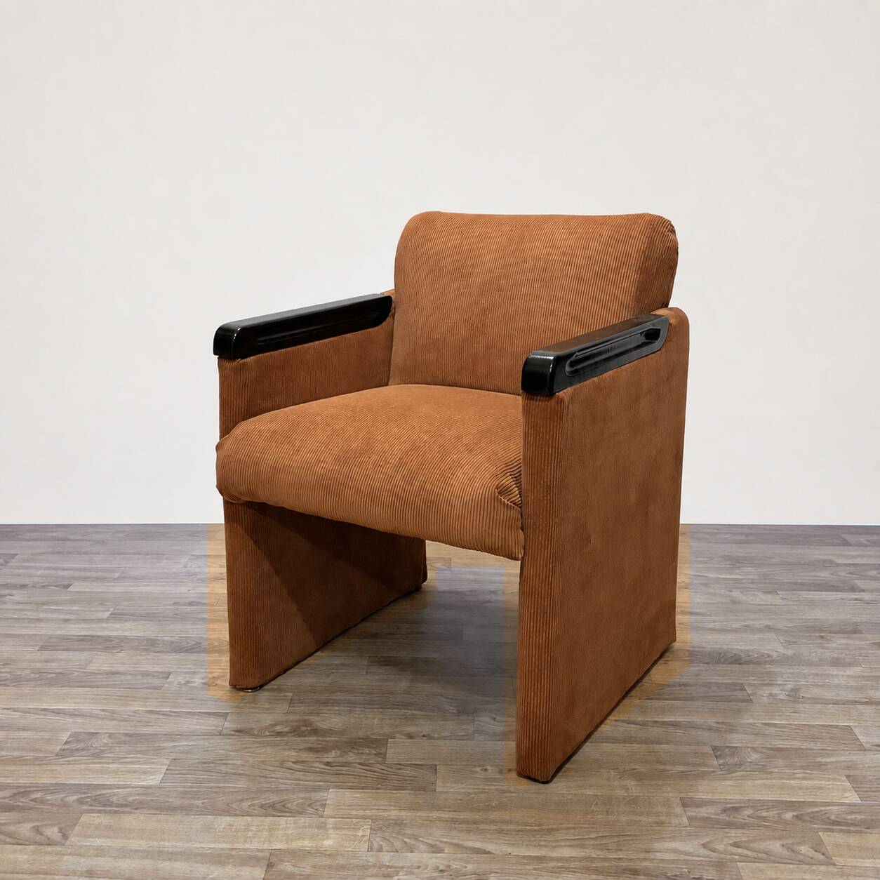 Paire de fauteuils années 80 en velours côtelé terracotta