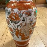 Large Japanese Kutani Porcelain Vase – Moriage Floral Relief – Early 2