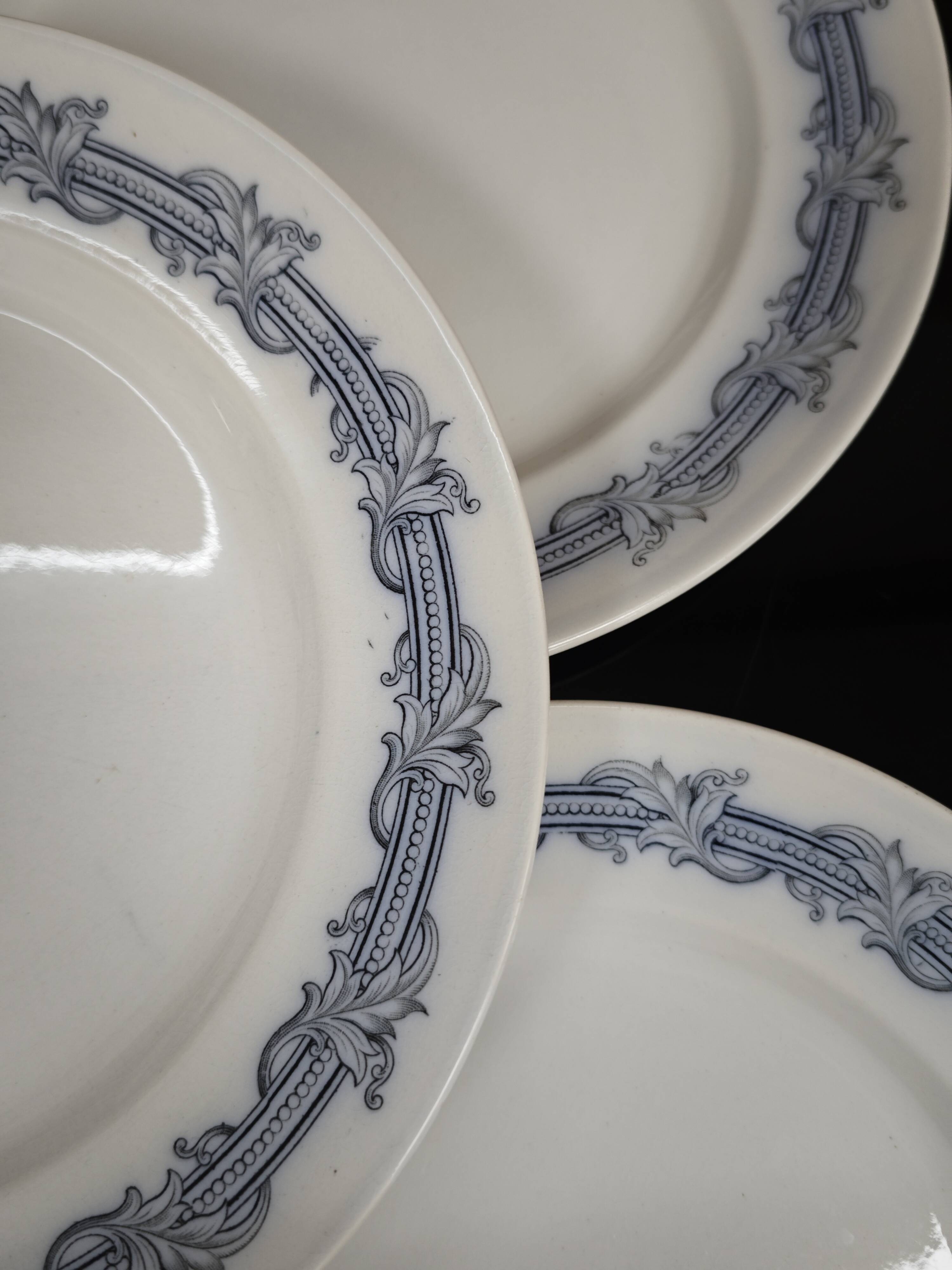 Set of 4 flat plates Terre de Fer Villeroy and Boch "Perlen"