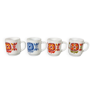 Set of 4 vintage Mobil mugs