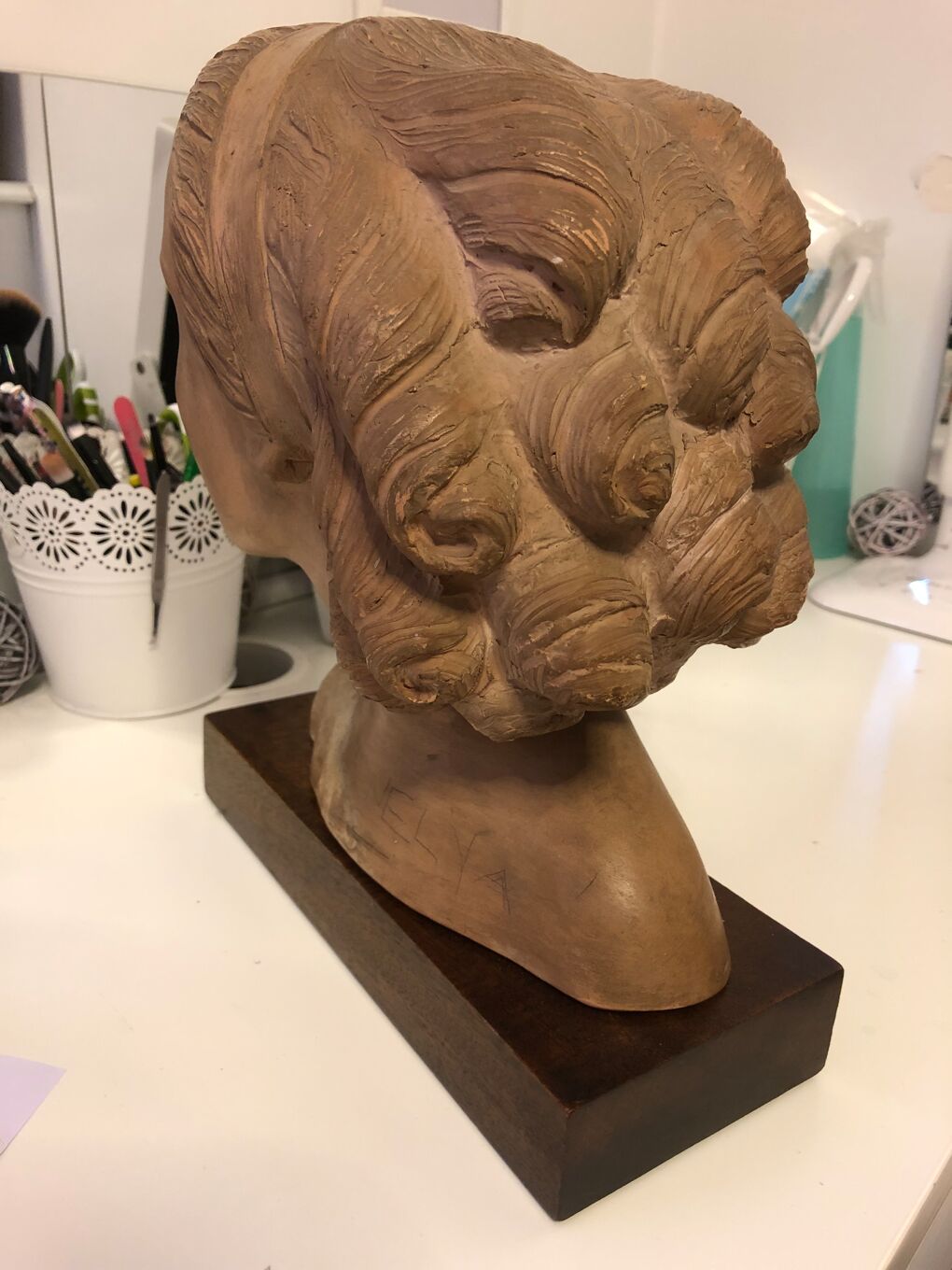 Buste de jeune fille Selency