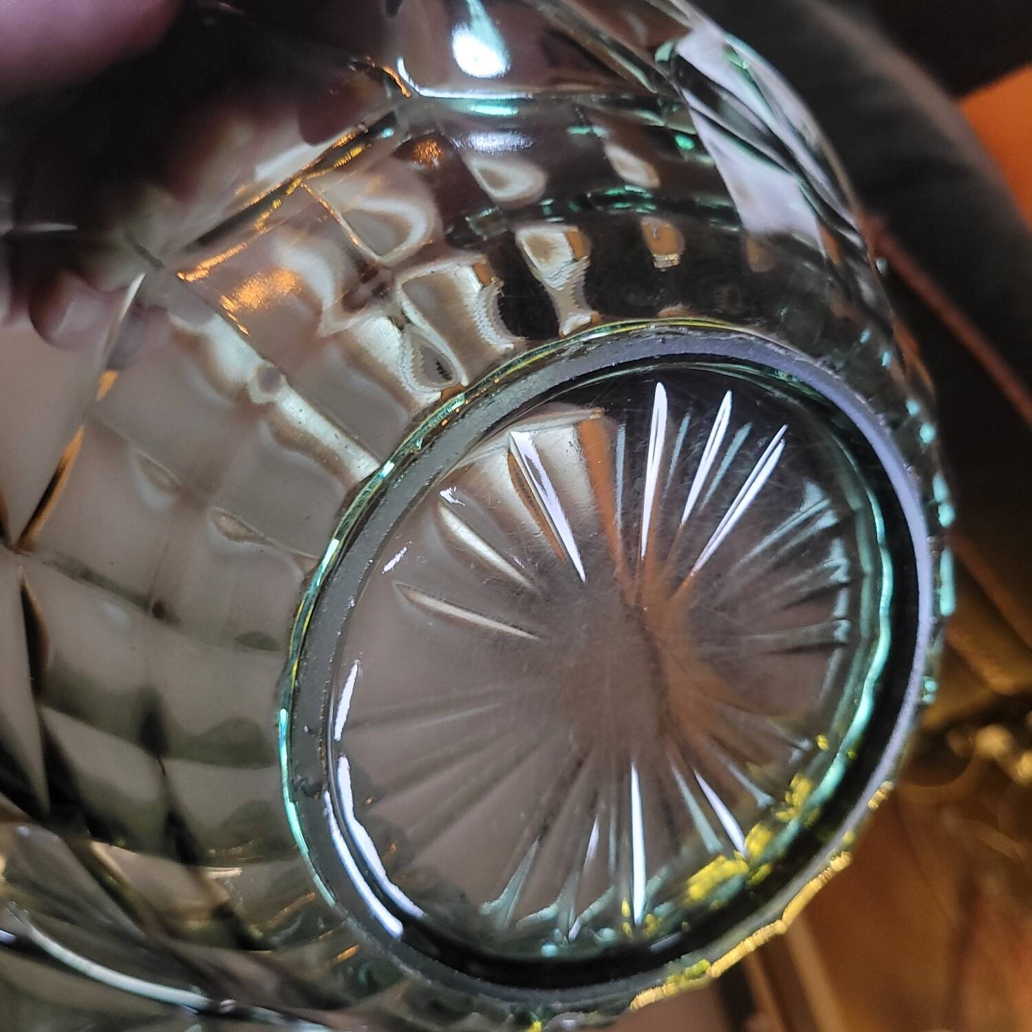 Saladier en verre moulé bleu-vert - Verrerie utilitaire années 1970
