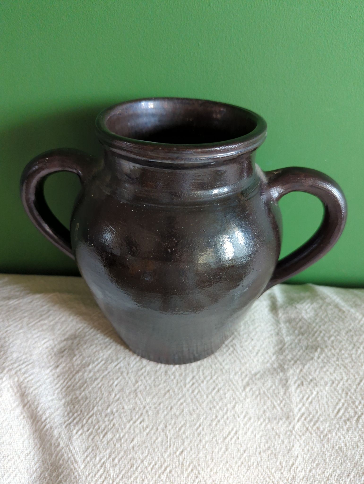Vase en poterie de Nehou signé Hamel