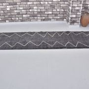 Tapis décoratif ancien en pompons sku 3826
