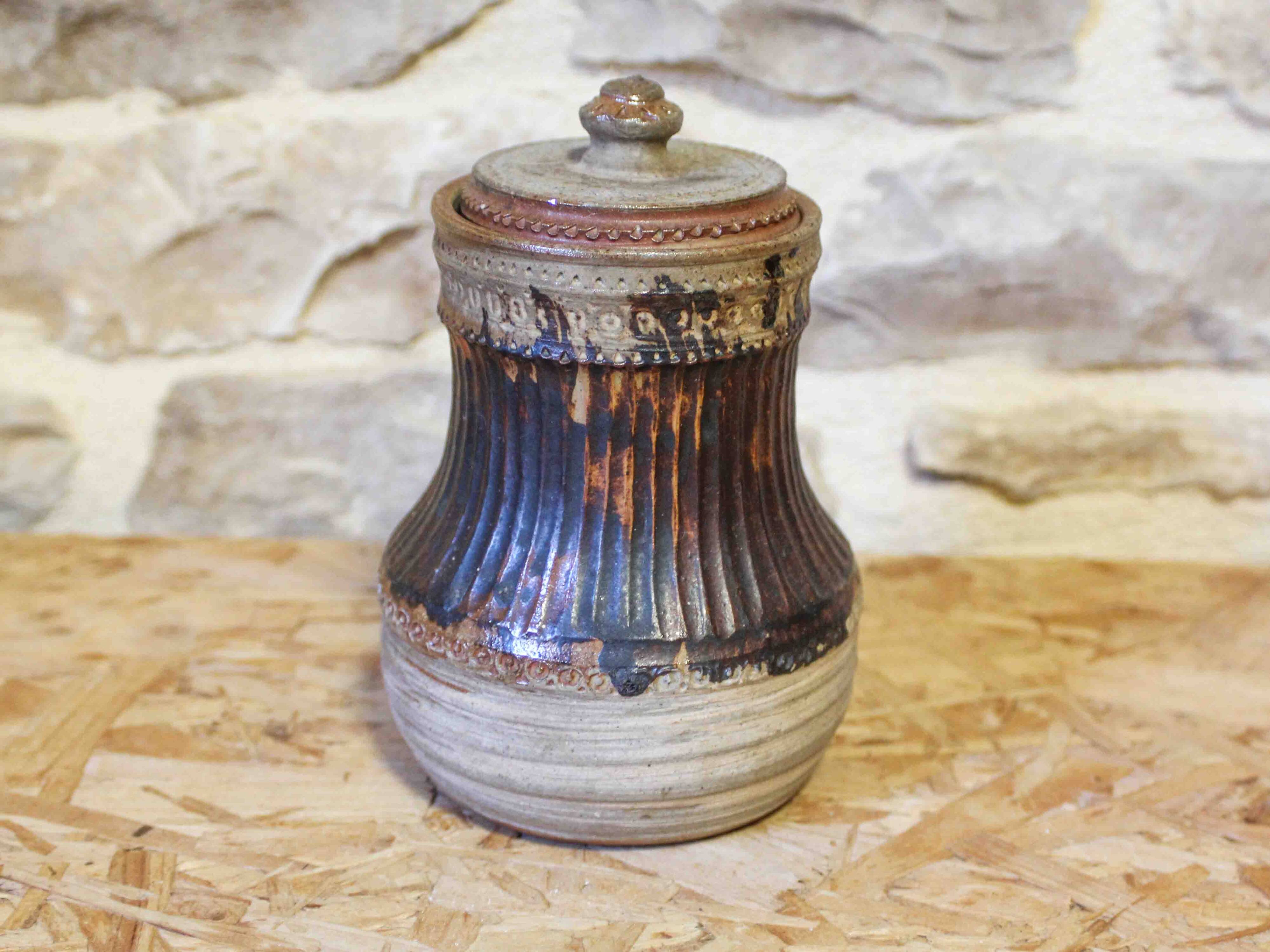 Traditional covered pot in stoneware