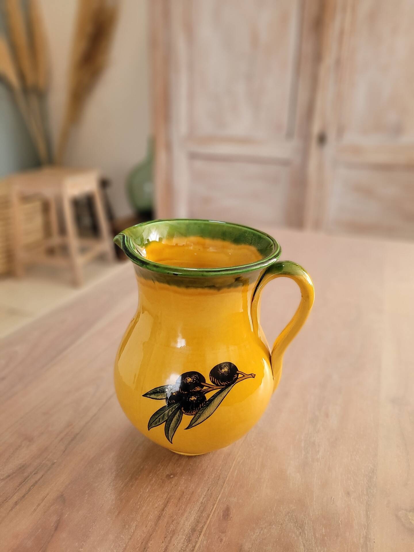 Provençal jug