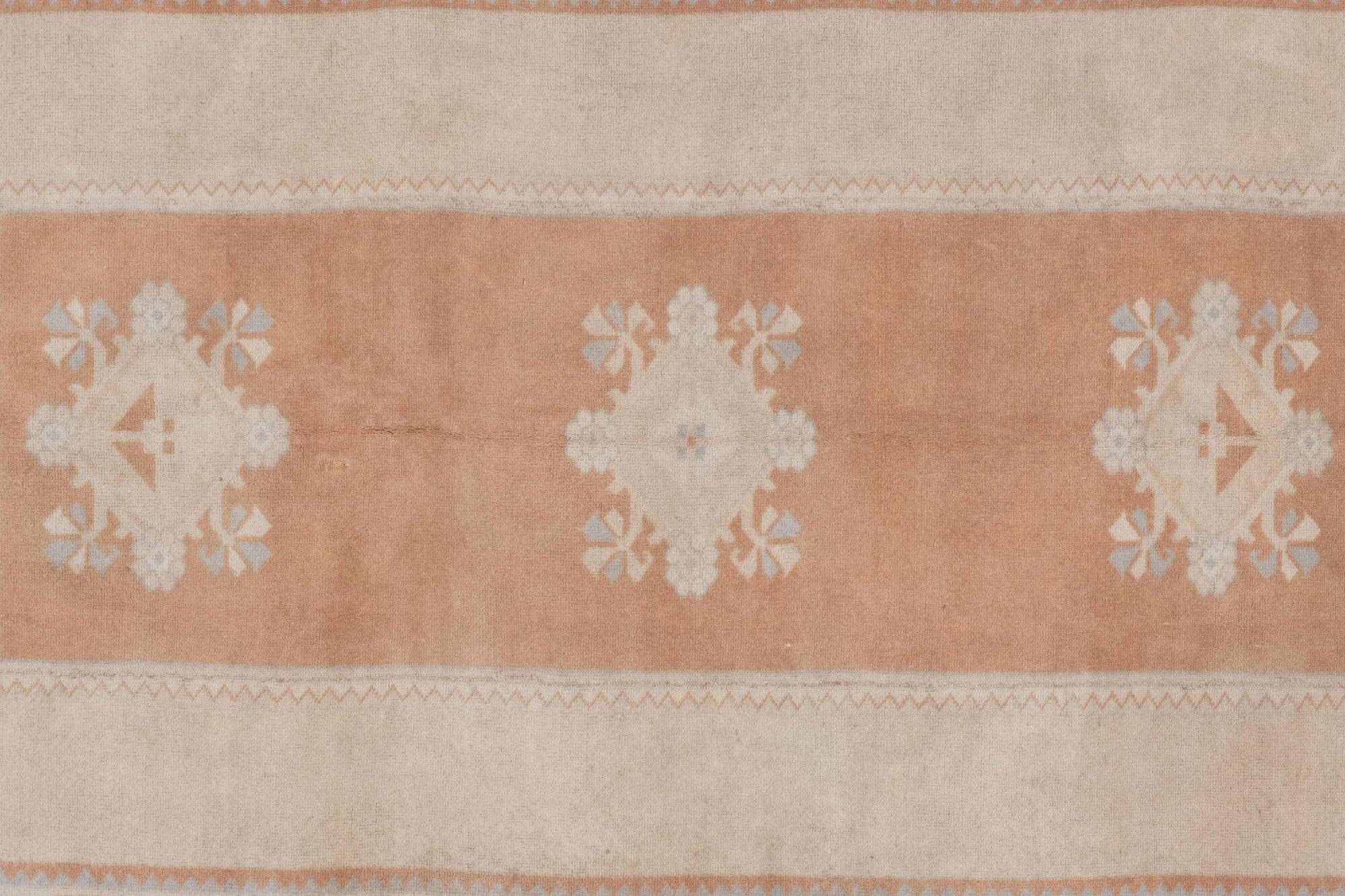 Vintage handmade Turkish rug 156x255 cm