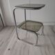 Table d'appoint ou guéridon en chrome et verre