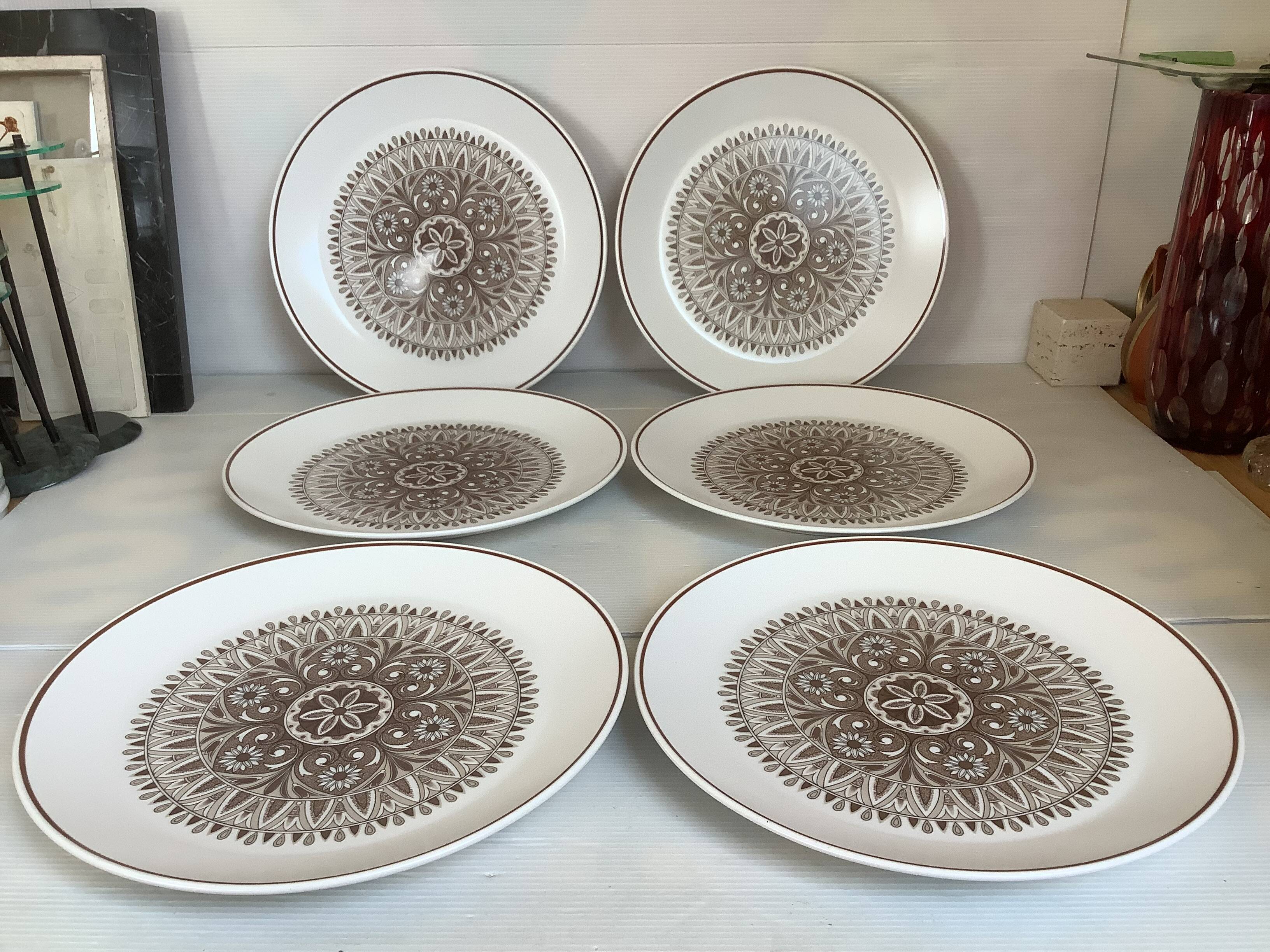 Six large flat plates of Japanese noritake