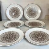 Six large flat plates of Japanese noritake