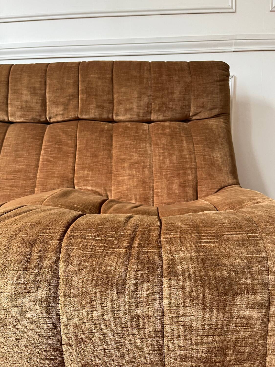 2-seater armchair in fawn velvet, Steiner edition 1970