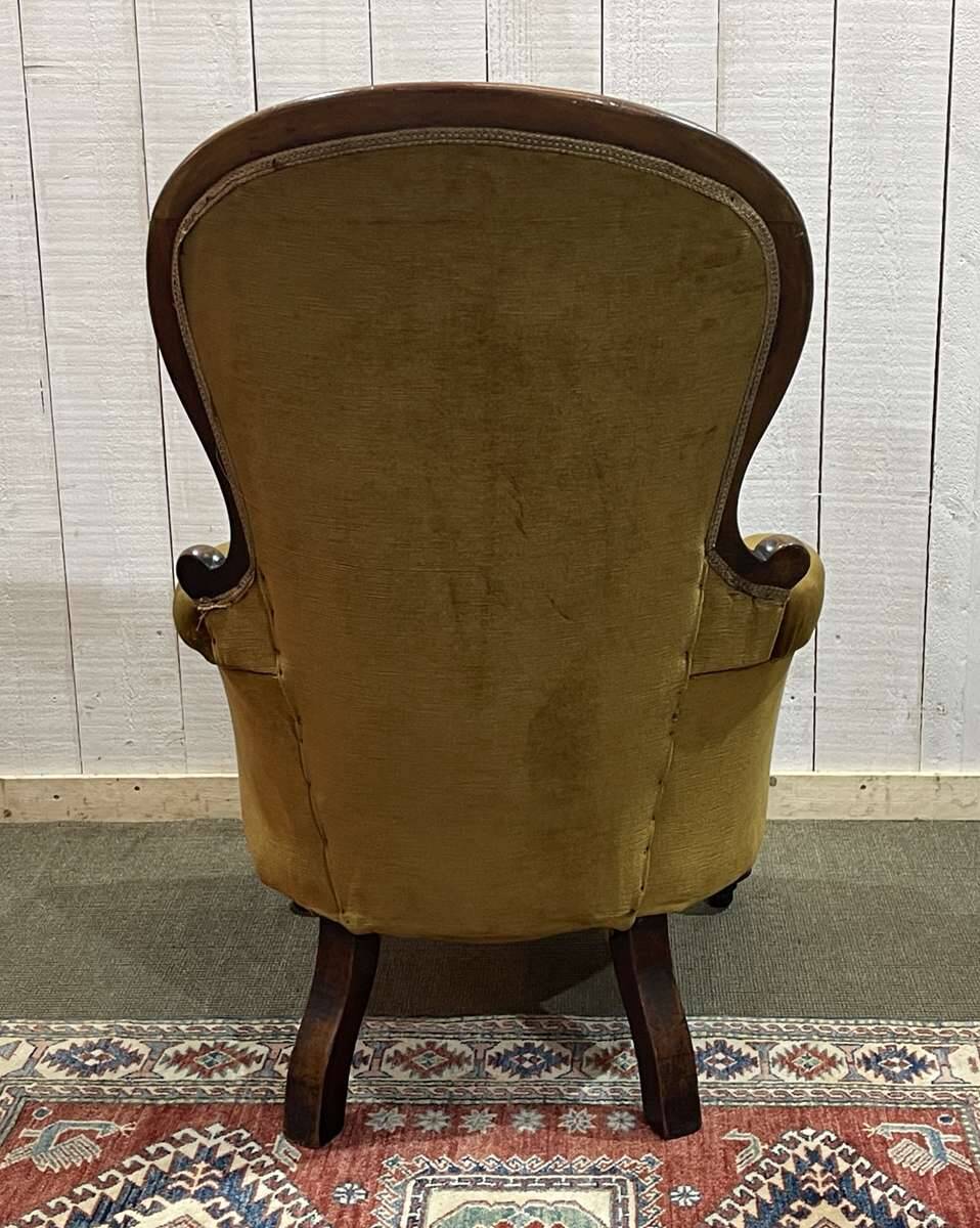 19th century Victorian mahogany armchair
