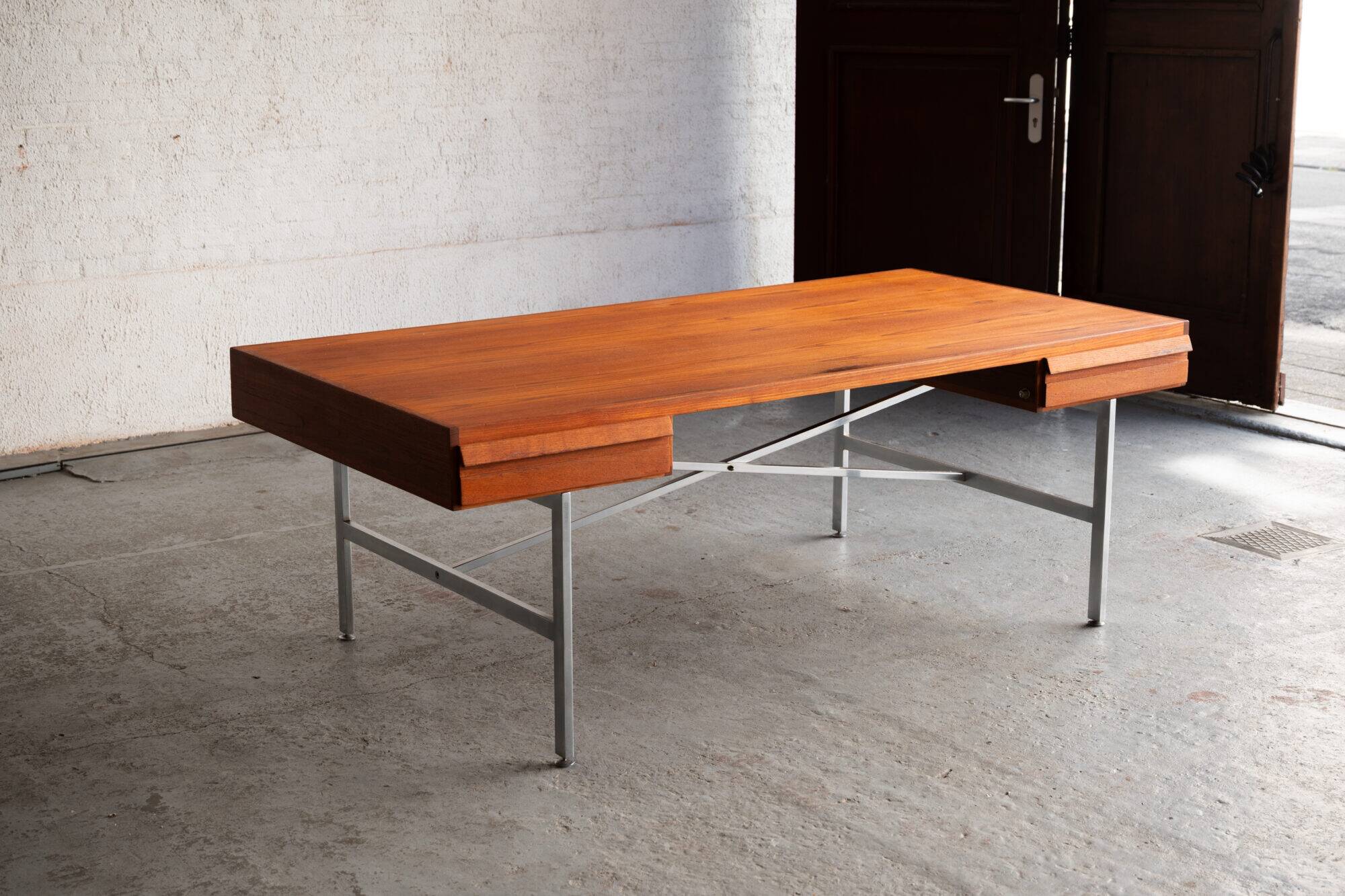 Writing desk by Illum Wikkelso