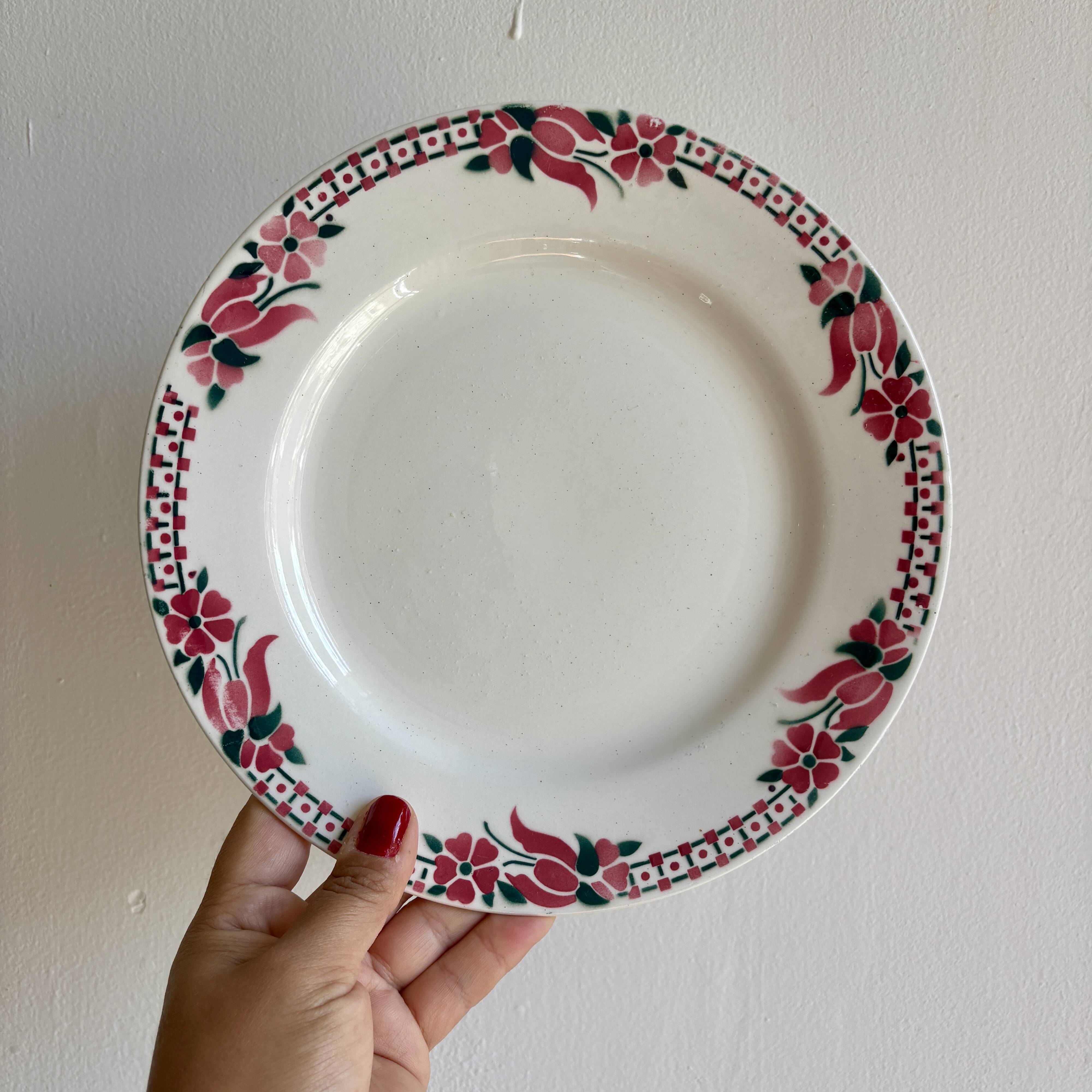 Set of 6 antique flat plates - Saint Amand Céranord
