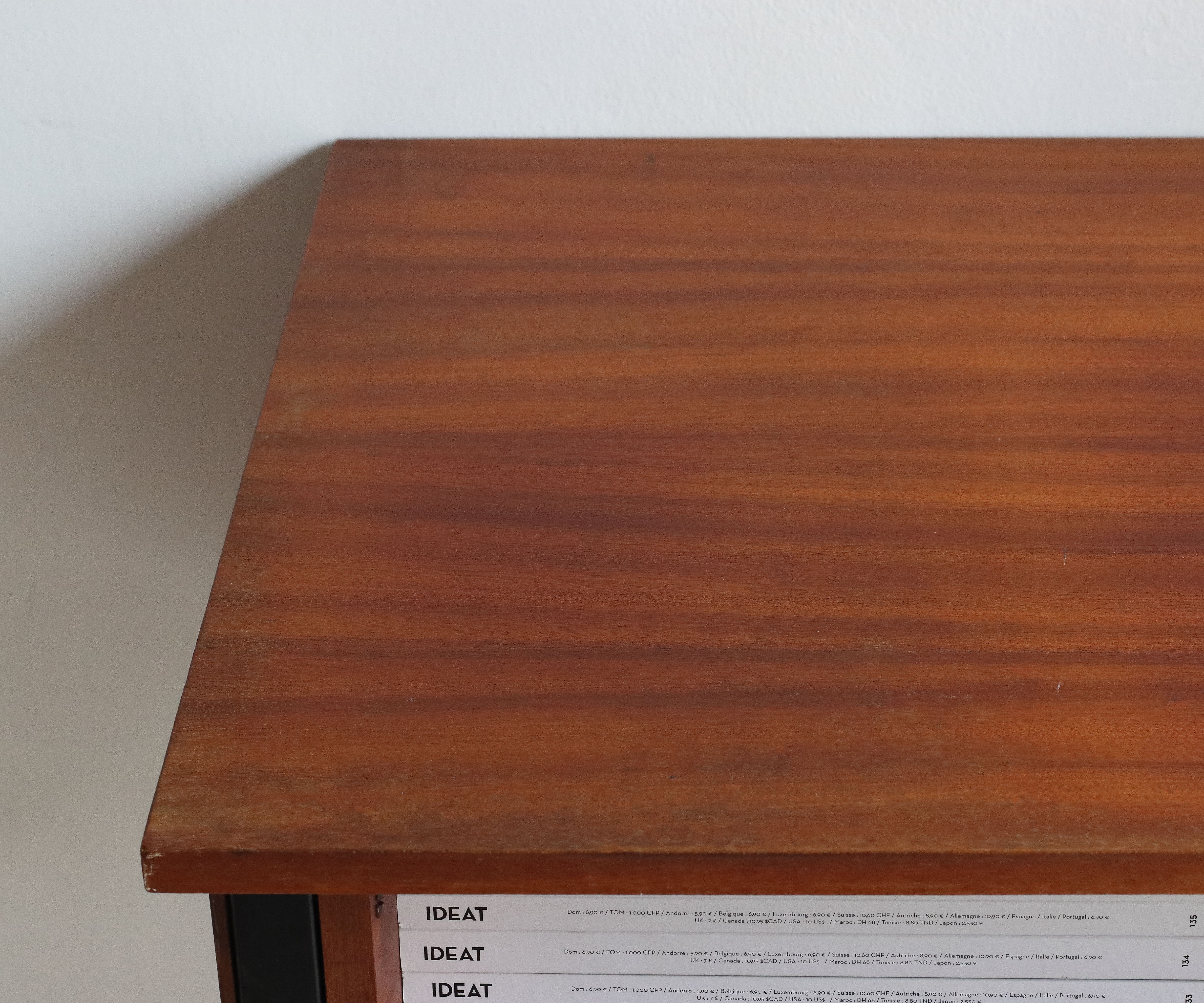 60s modernist style desk in black and mahogany laqué wood