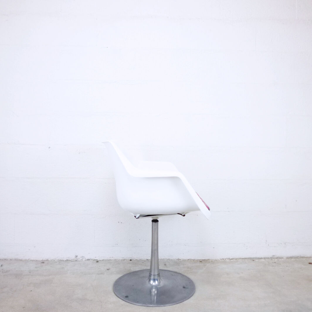 Armchair Robin Day, design by Hille