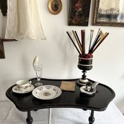 Presentation table of Napoleon III in black lacquered wood, 19th century.