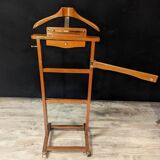 Valet De Chambre De La Maison Herdasa En Hêtre Clair