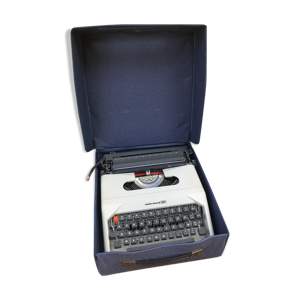 Ancienne machine à écrire - beige