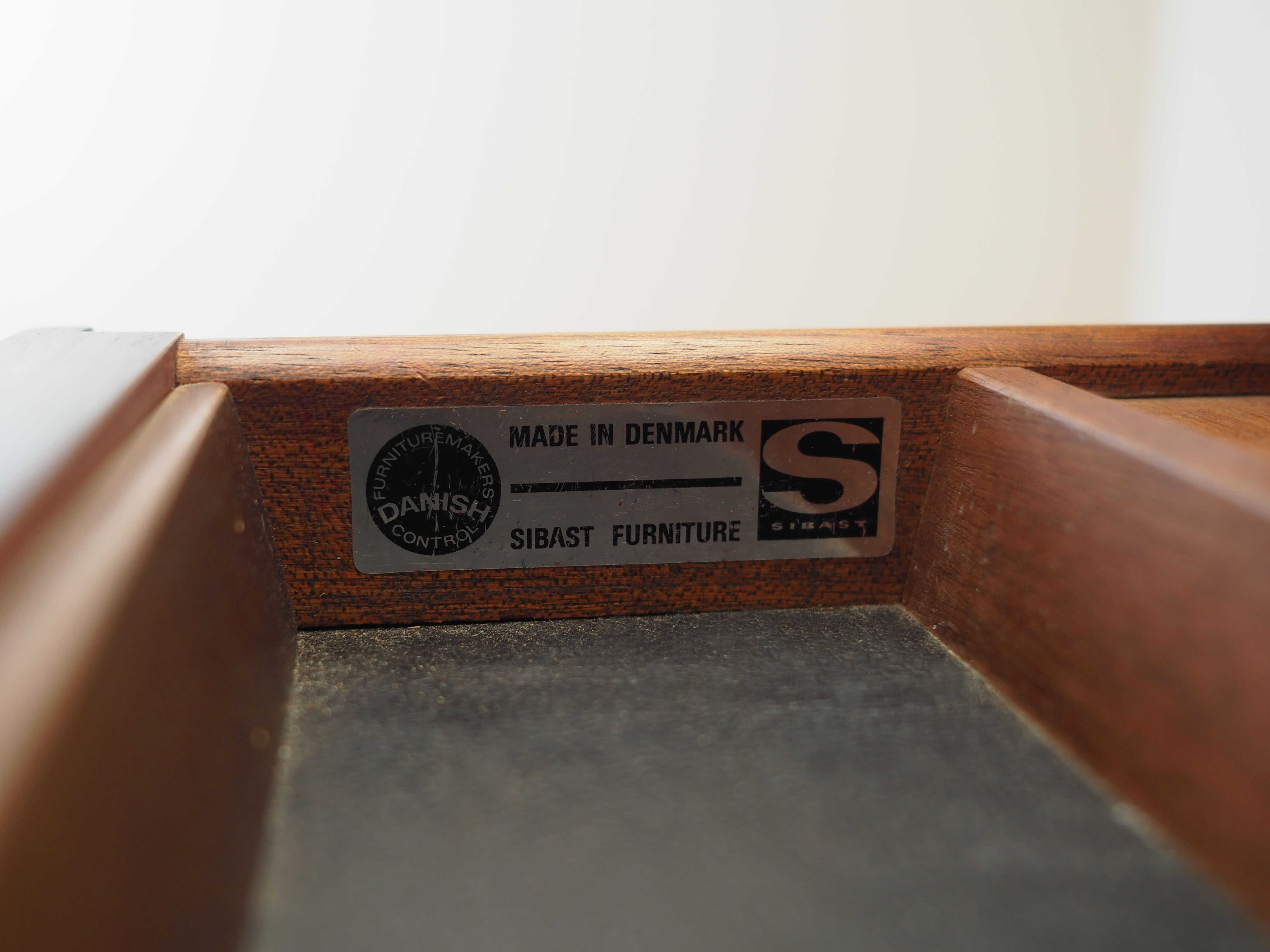 Rosewood desk by Arne Vodder, production Sibast 1960