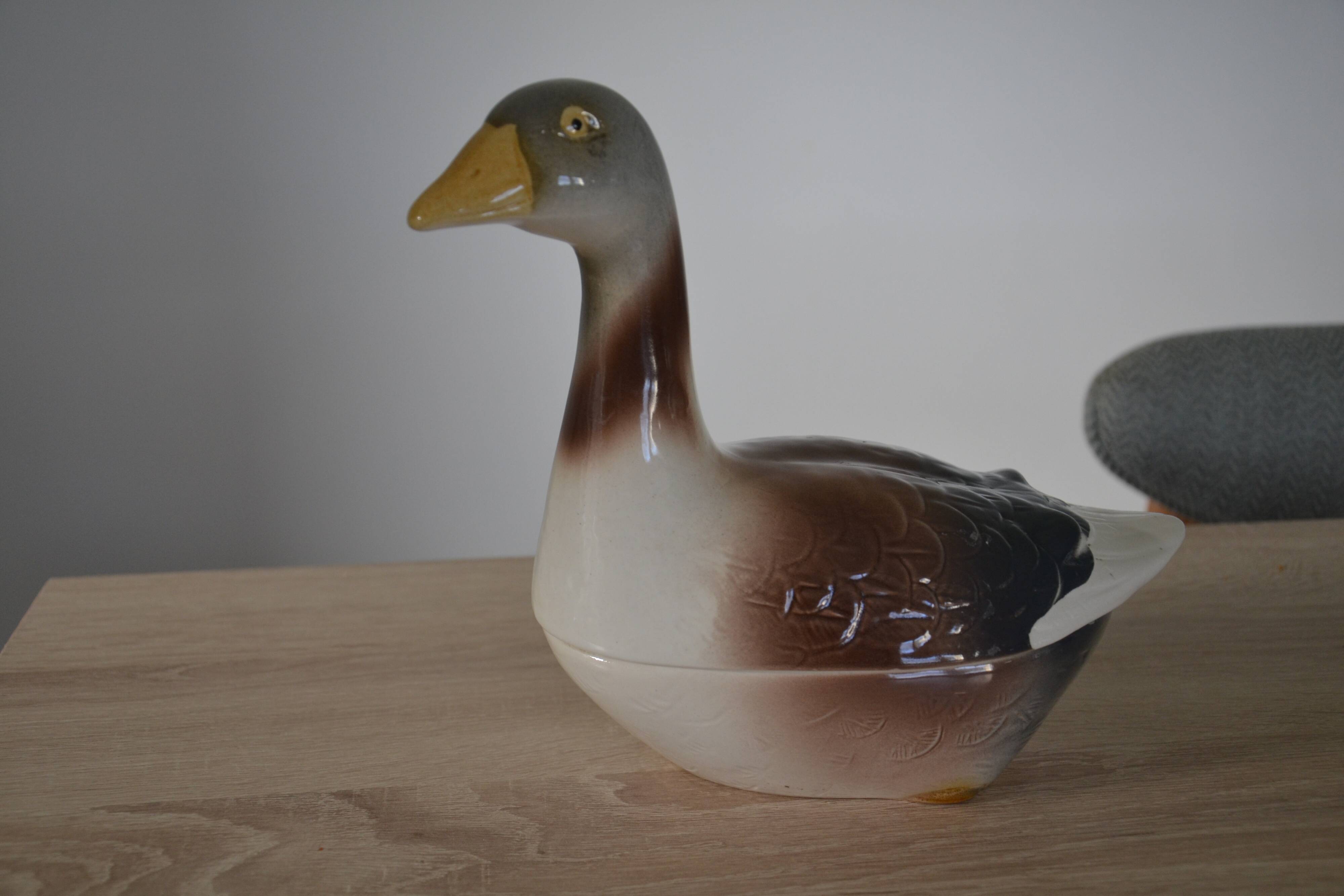 Caugant terrine/empty pocket "goose"