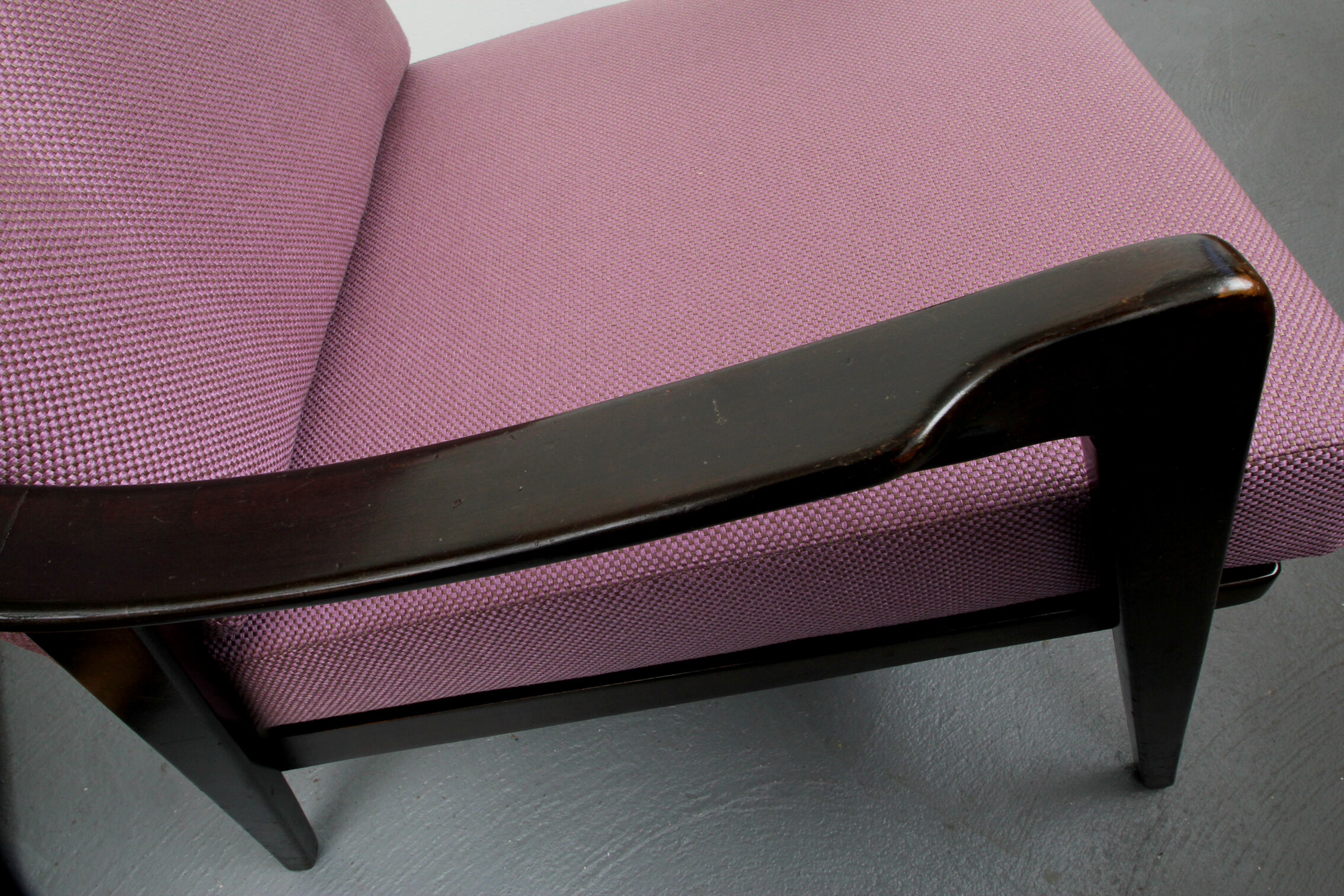 1960s armchair in violet