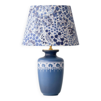 Dutch blue and white ceramic table lamp, 1977, with a new Liberty London shade.
