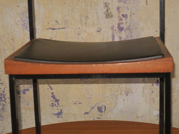 Paire de chaises empilables en teck et fer, années 1960