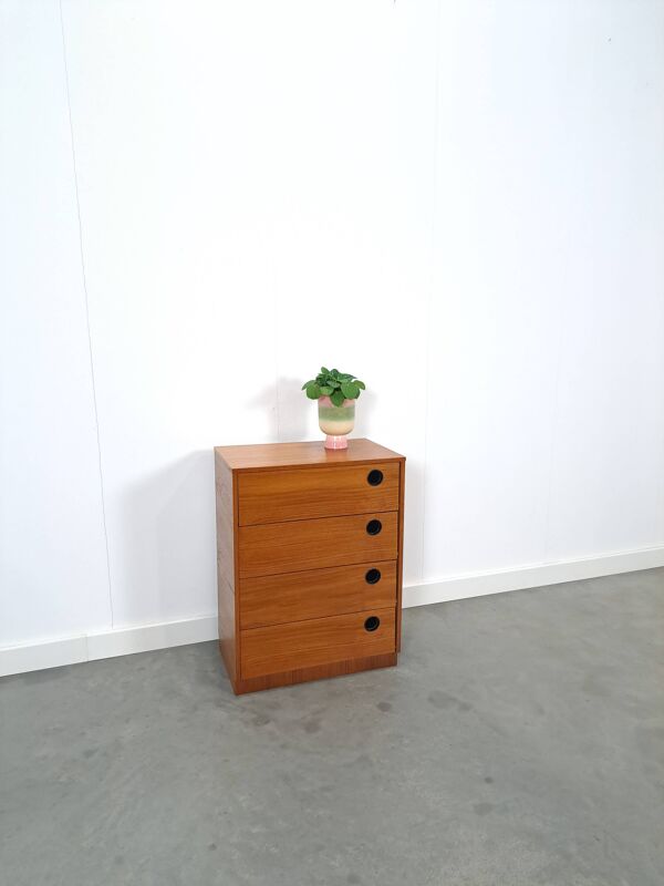 Armoire à chaussures avec poignées rondes noires, n° 2